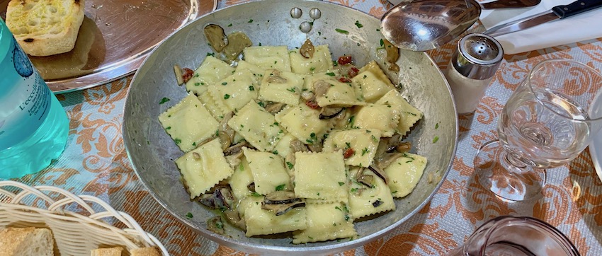 Trattoria Ghentiana mit Ravioli und Steinpilzen