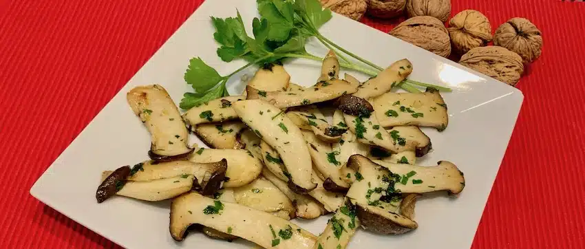 Funghi trifolati auf sardische Art